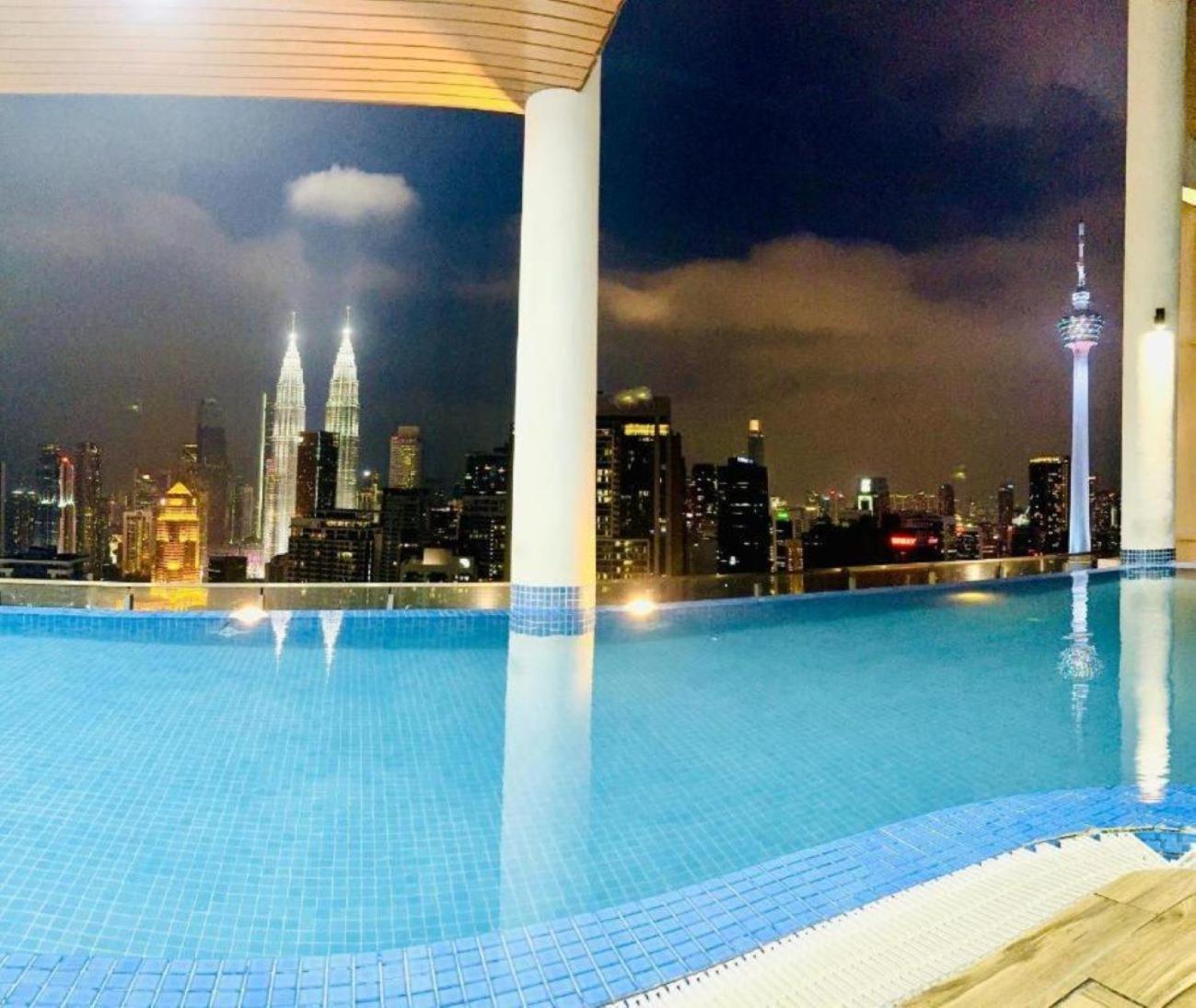 Апартаменты The Luxe Colony Klcc By Sky Pool Куала-Лумпур Экстерьер фото