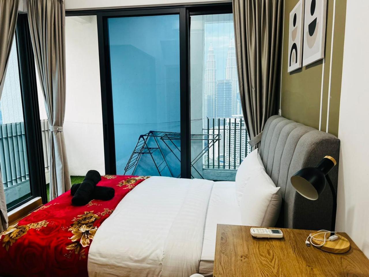 Апартаменты The Luxe Colony Klcc By Sky Pool Куала-Лумпур Экстерьер фото