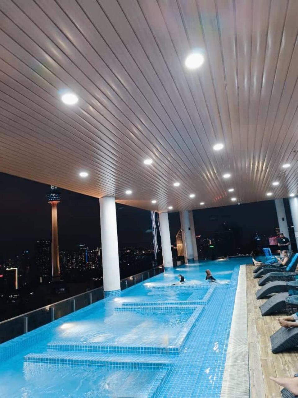 Апартаменты The Luxe Colony Klcc By Sky Pool Куала-Лумпур Экстерьер фото