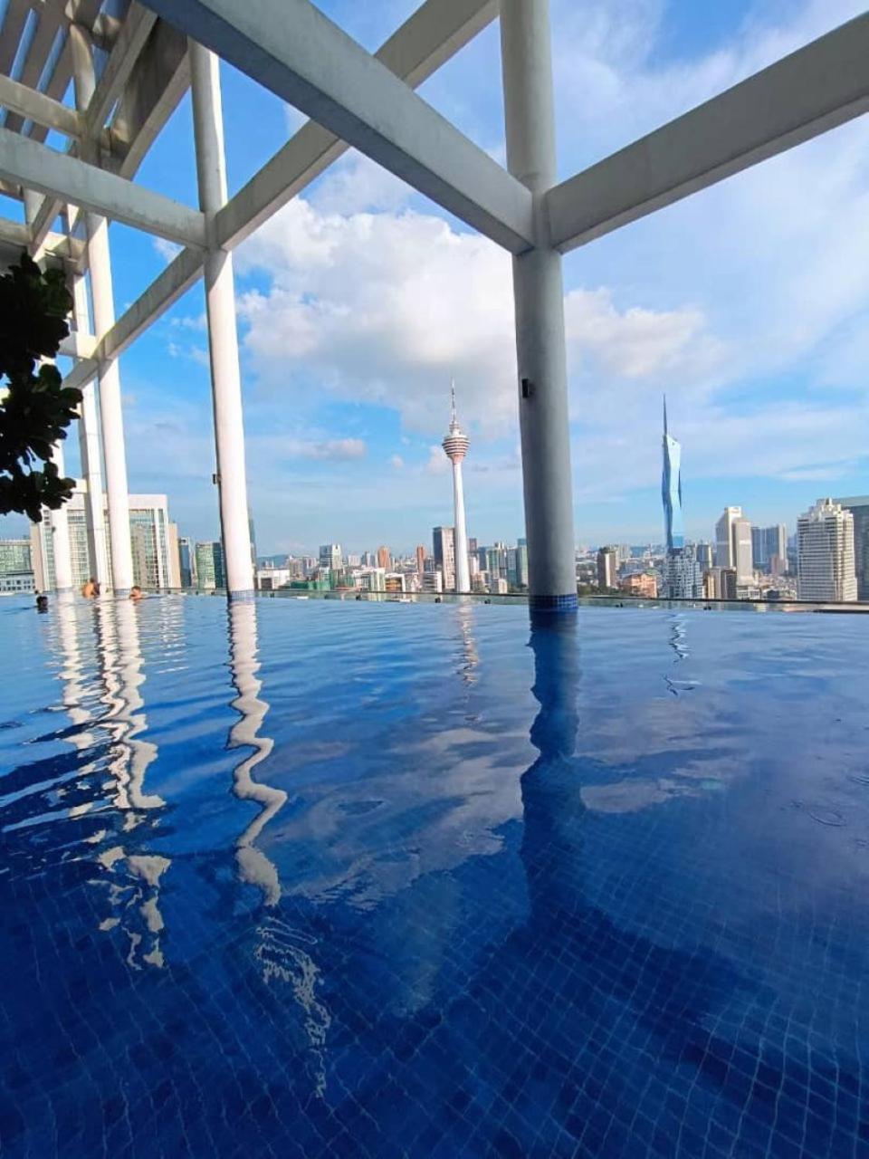Апартаменты The Luxe Colony Klcc By Sky Pool Куала-Лумпур Экстерьер фото